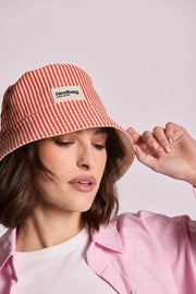 Hindbag Bob Bucket Hat - czerwone paski