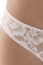 Mey Amazing String Lace Thong - Blossom nago