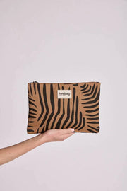 Średnia saszetka zapinana na zamek Ema Hindbag - Zebra Cynamonowy Brąz