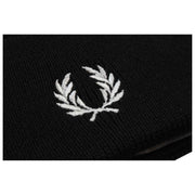 Czapka z wełny merynosów Fred Perry Classic - czarna/śnieżna