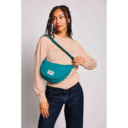 Torba Hindbag Andrea Half Moon - paw niebieski