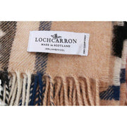 Nowoczesny koc z owczej wełny Locharron of Scotland Borders Thomson – wielbłąd