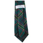 Nowoczesny krawat w kratę Locharron of Scotland Reiver Kennedy - zielony/granatowy/czerwony