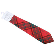 Nowoczesny krawat w kratę Locharron of Scotland Reiver Maxwell - czerwono-zielony