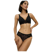 Braletka Triumph Amourette Charm – czarna