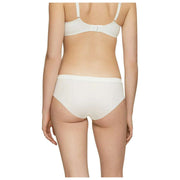 Triumph Body Make Up Soft Touch Hipster - krem waniliowy