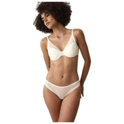 Majtki Triumph Signature Sheer Tai – kolor ecru biały